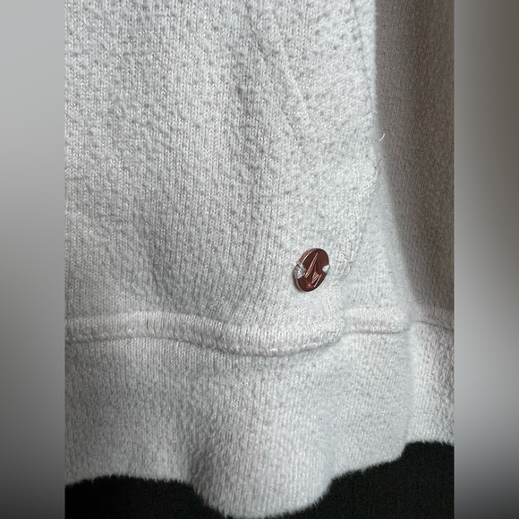 Volcom Lived In Lounge Cream Women's Pullover Hoody - Picture 3 of 5